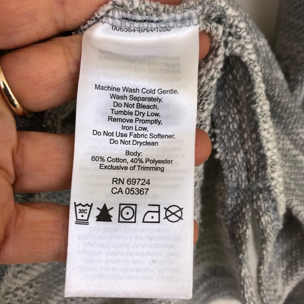 🌸SOLD🌸Columbia Marled Spacedye Hoodie in Grey. - Picture 4 of 6